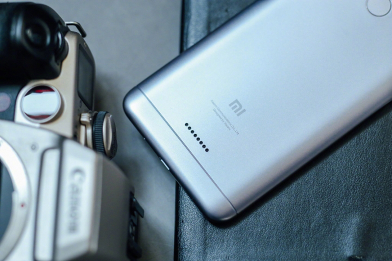 Mở hộp Xiaomi Redmi 6: Chiếc smartphone hứa hẹn thống trị phân khúc giá rẻ - ảnh 10 Mở hộp Xiaomi Redmi 6: Chiếc smartphone hứa hẹn thống trị phân khúc giá rẻ - ảnh 10