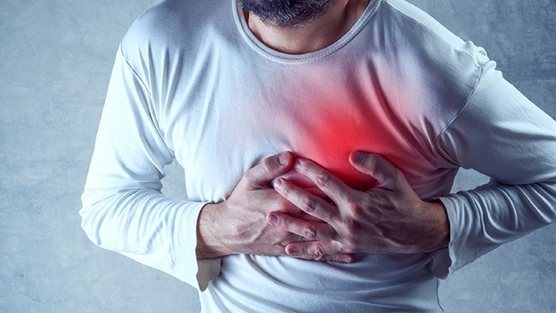 Cua đồng làm tăng hàm lượng cholesterol trong máu, không thích hợp cho người bị huyết áp và tim mạch