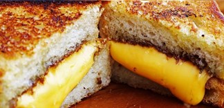 Cách làm bánh mì sandwich nướng phô mai bổ dưỡng
