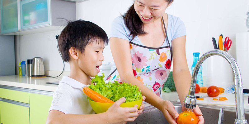 các mẹ nên chế biến những món ăn từ rau củ hợp khẩu vị của bé, để khuyến khích bé ăn rau nhiều hơn