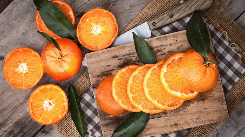 Trái cây họ cam quýt giàu vitamin C và cải thiện da mụn hiệu quả