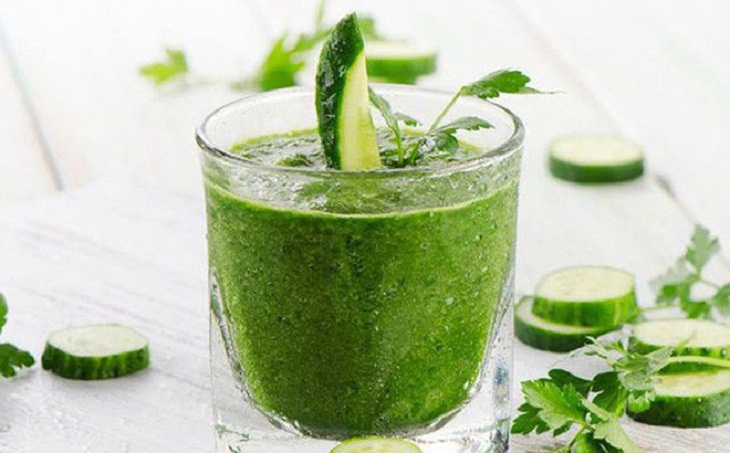 Cucumber juice for lip mask
