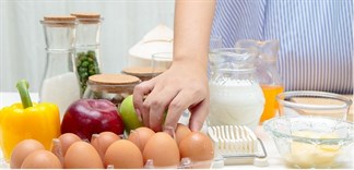 Mách mẹ bầu cách bổ sung canxi và sắt ở 3 tháng giữa thai kỳ
