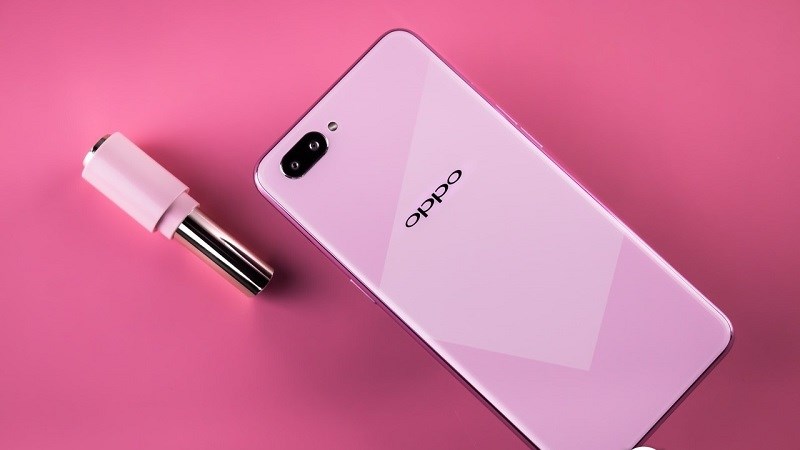 OPPO A5 màn hình tai thỏ 6.2 inch, camera kép ra mắt