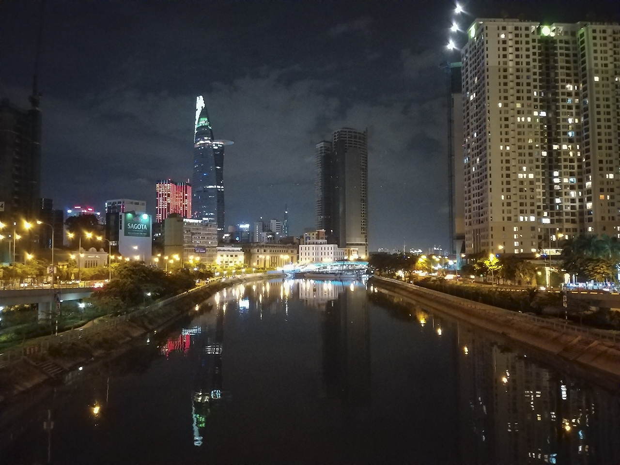 Đánh giá camera Galaxy A8 Star