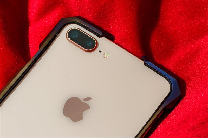 Trang Businessinsider đã kiểm tra độ bền các kiểu, nhìn chung rất an toàn trong trường hợp iPhone rơi rớt