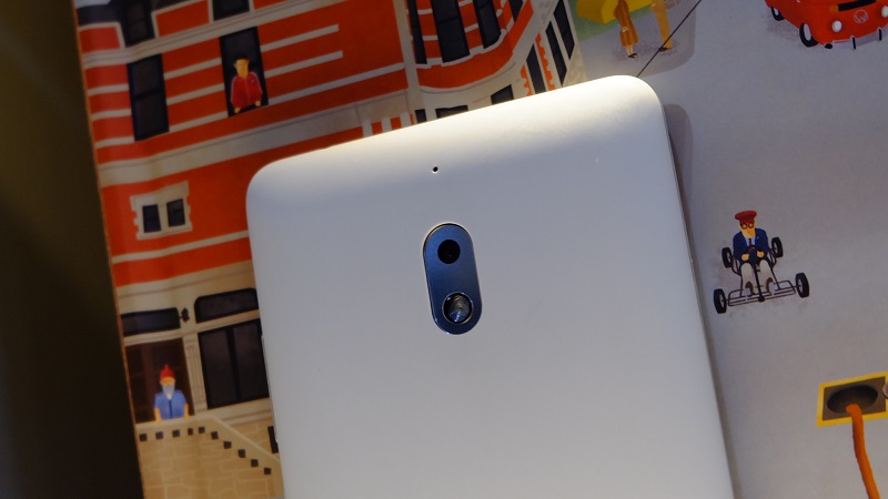 Trên tay nhanh Nokia 2.1