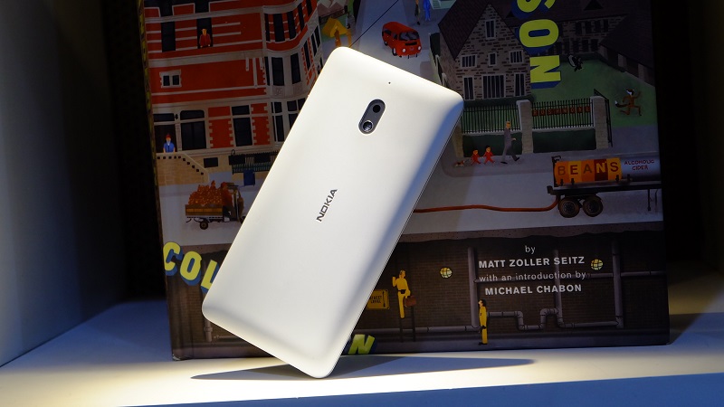 Trên tay nhanh Nokia 2.1