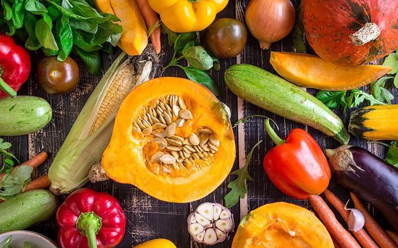 Rau củ như cải bó xôi, cải xoăn, rau bina… rất giàu folate, vitamin và nhiều loại khoáng chất khác có tác dụng giảm tình trạng suy nhược thần kinh, kích thích não phát triển, hoạt động linh hoạt, tư duy và nhạy bén hơn. Rau củ như cải bó xôi, cải xoăn, rau bina… rất giàu folate, vitamin và nhiều loại khoáng chất khác có tác dụng giảm tình trạng suy nhược thần kinh, kích thích não phát triển, hoạt động linh hoạt, tư duy và nhạy bén hơn.