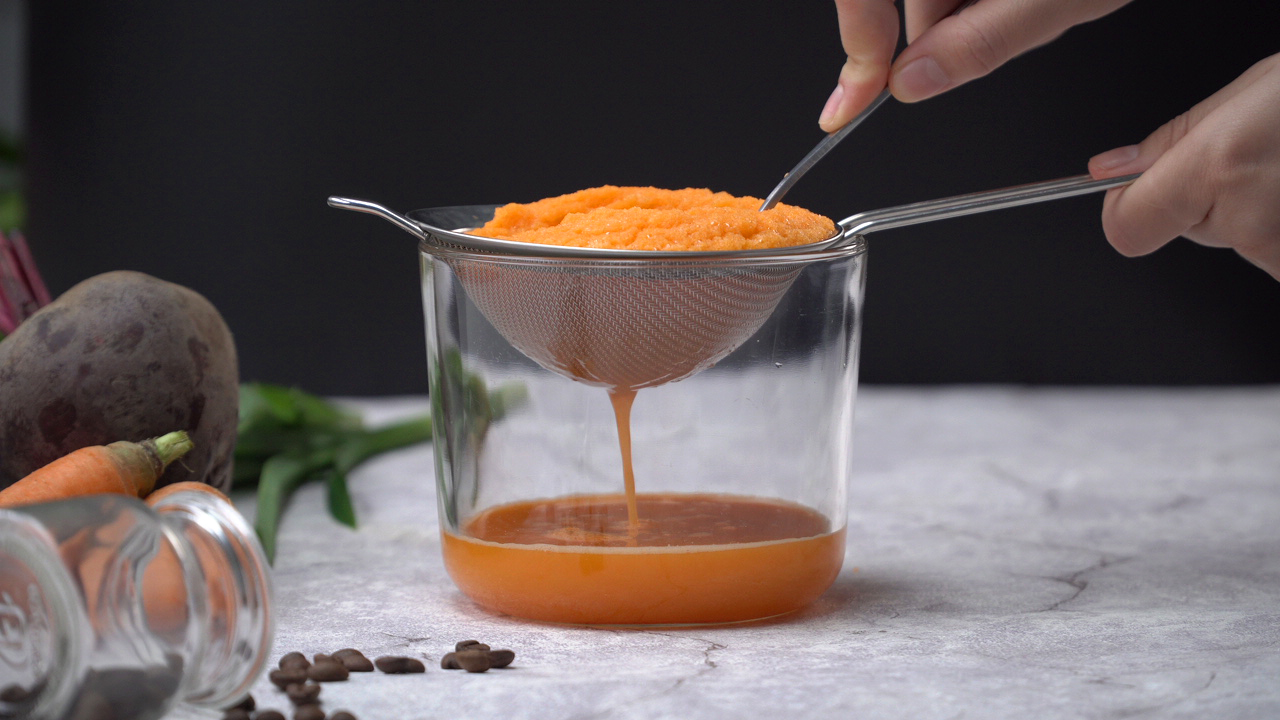 VideoChi tiết cách pha màu tự nhiên cho bánh trung thu tốt cho sức khỏe > Hướng dẫn chi tiết cách làm màu thực phẩm màu cam