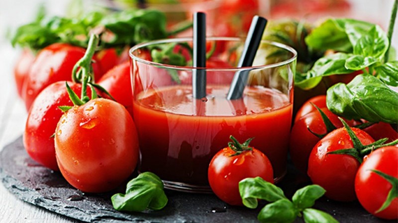 Nước ép cà chua sẽ giúp tăng cường sức khỏe cho cả mẹ và thai