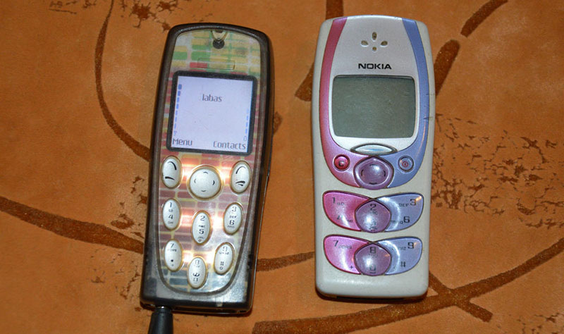 nokia-3200-vs-nokia-2300