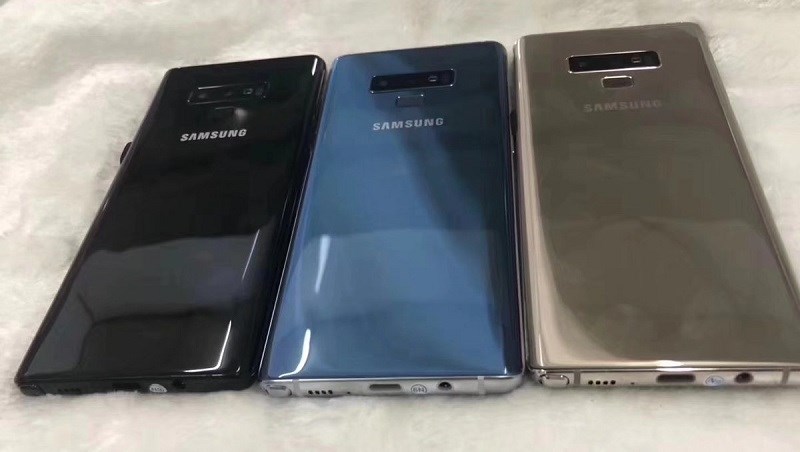 Hàng thật chưa ra, hàng nhái Galaxy Note 9 đã xuất hiện trên tay người dùng Hàng thật chưa ra, hàng nhái Galaxy Note 9 đã xuất hiện trên tay người dùng