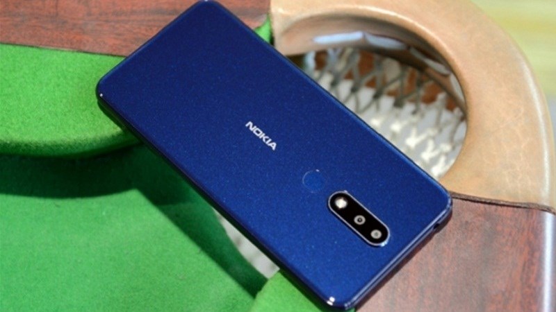 Loạt ảnh thực tế Nokia X5 phiên bản màu xanh biển Baltic thời thượng