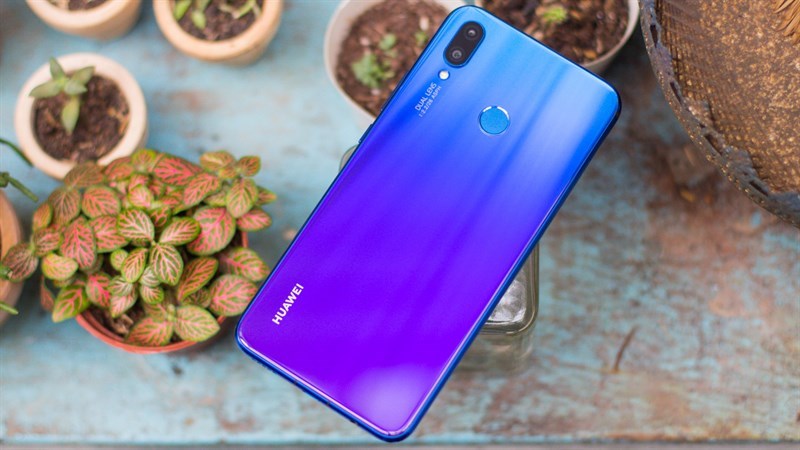 Đã có gần 2.000 khách hàng đặt mua smartphone 4 camera AI – Huawei Nova 3i Đã có gần 2.000 khách hàng đặt mua smartphone 4 camera AI – Huawei Nova 3i