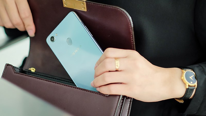 Thiết kế đẹp, màu sắc năng động trẻ trung Thiết kế đẹp, màu sắc năng động trẻ trung