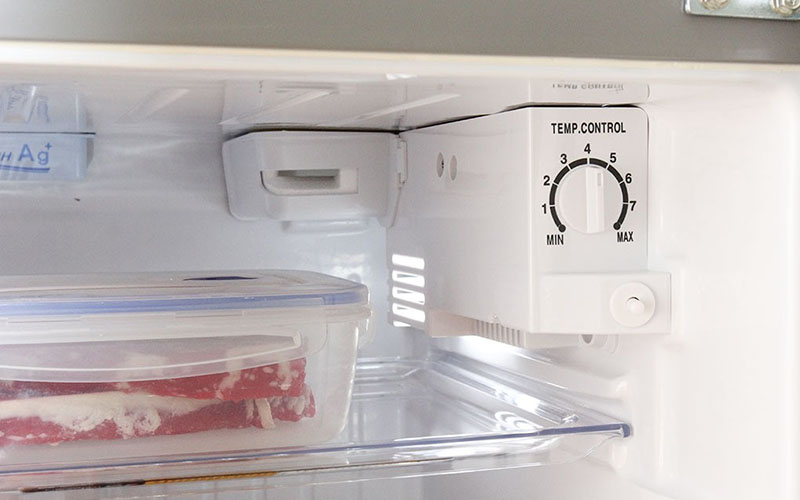 Điều chỉnh nhiệt độ tủ lạnh không phù hợp
