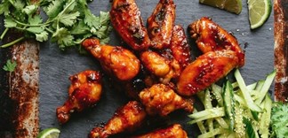 Gà nướng sốt nước mắm cay, sốt teriyaki và sốt tiêu đen