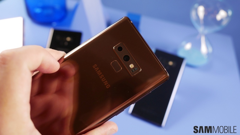 Trên tay và đánh giá nhanh Galaxy Note 9: Ngai vàng trở lại? 