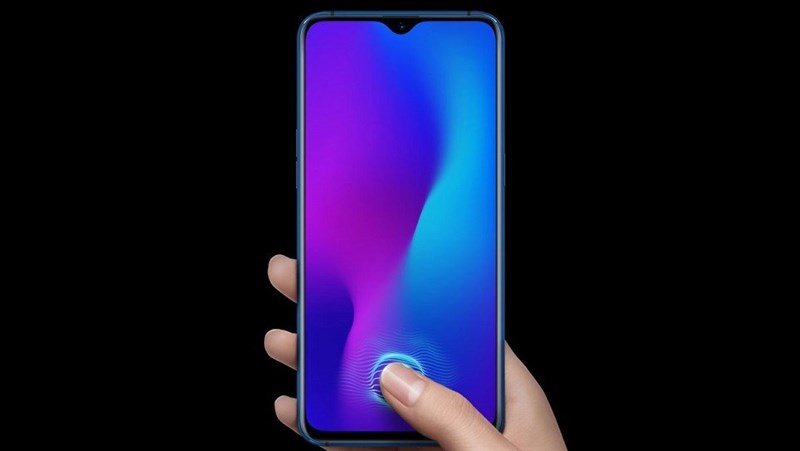 OPPO R17 lộ video trên tay người dùng, có cảm biến vân tay siêu âm