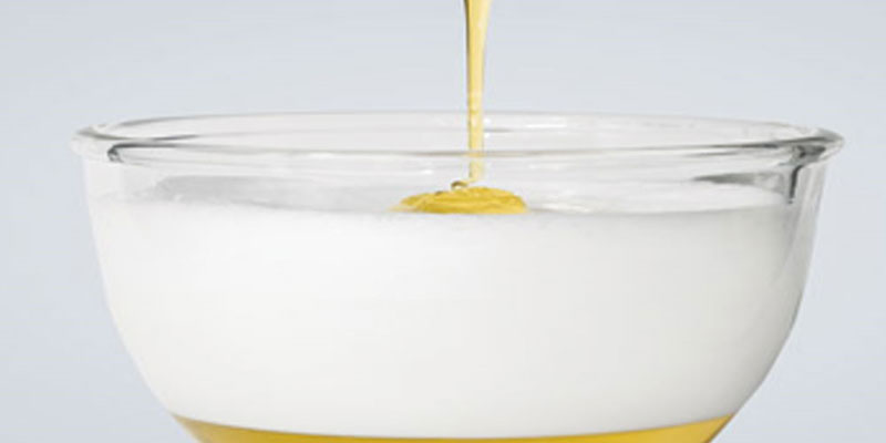 Sữa pha chung với mật ong