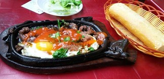 Cách làm bò né phô mai chấm bánh mì cực ngon