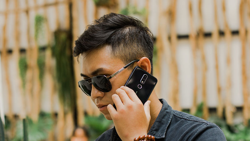 Nokia 6.1 Plus đàm thoại