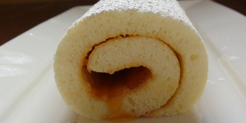 Foam cake thêm nguyên liệu từ phô mai là công thức cho loại bánh bông lan phô mai gây sốt trong giới trẻ