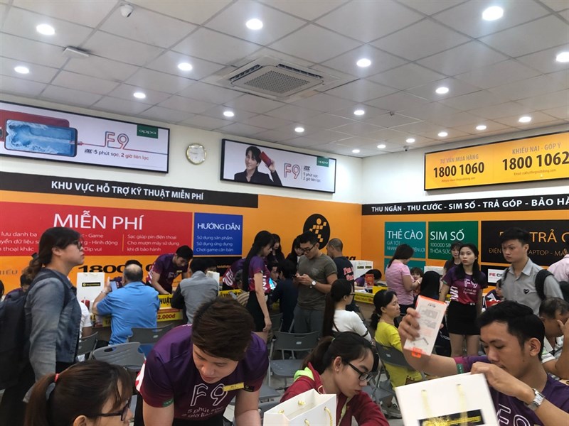 Thế Giới Di Động mở bán và giao hàng OPPO F9 cho 2 vạn khách hàng