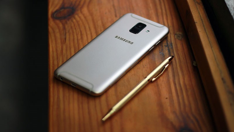 Galaxy A6 (2018) Galaxy A6 (2018)