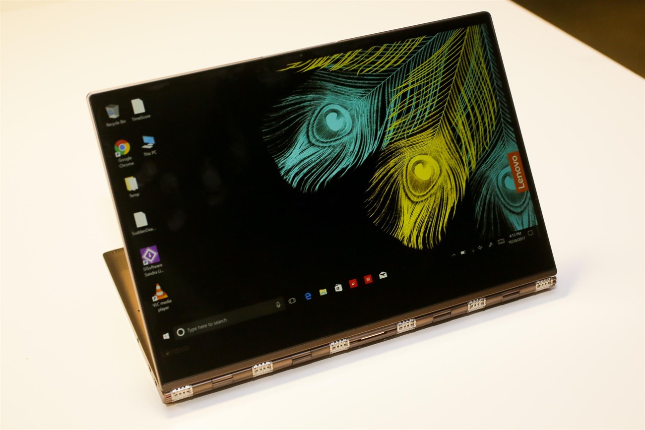 Laptop Lenovo Yoga 920 được giới thiệu tại IFA 2017