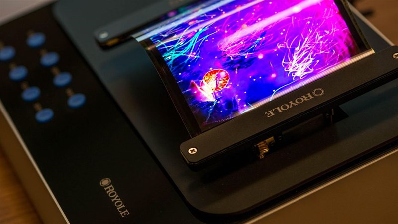 Smartphone màn hình uốn dẻo đã đến gần hơn bạn nghĩ
