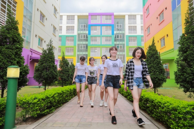 Khu Kí túc xá hiện đại của 2 nhà máy SEV và SEVT cung cấp chỗ ở cho 30.000 nhân viên Khu Kí túc xá hiện đại của 2 nhà máy SEV và SEVT cung cấp chỗ ở cho 30.000 nhân viên