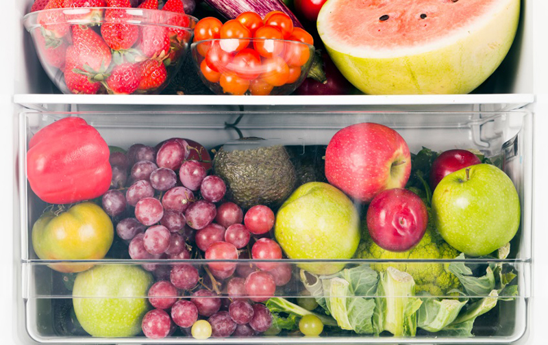 Đối với các loại trái cây, nên bảo quản tại ngăn mát của tủ lạnh với nhiệt độ lý 3 – 5 độ C để bảo quản trái cây được tươi lâu.