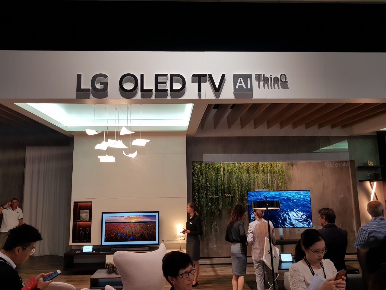 LG mở đầu cuộc đua công nghệ với tivi 8K