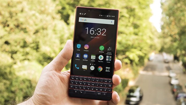 Trên tay và đánh giá nhanh BlackBerry Key2 LE