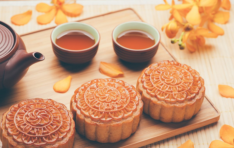 Trà là thức uống tốt nhất đi cùng bánh trung thu