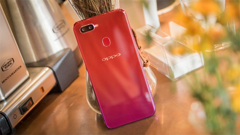 OPPO F9 6GB màu đỏ độc quyền tại Thế Giới Di Động