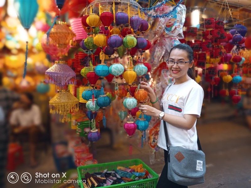 Ngẩn ngÆ¡ vá»i Trung thu Äầy mà u sắc qua bỠảnh ÄÆ°á»£c chụp từ Mobiistar X