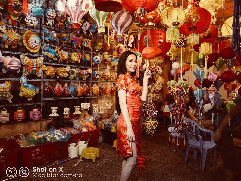 Ngẩn ngơ với Trung thu đầy màu sắc qua bộ ảnh được chụp từ Mobiistar X