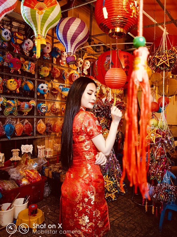 Ngẩn ngơ với Trung thu đầy màu sắc qua bộ ảnh được chụp từ Mobiistar X