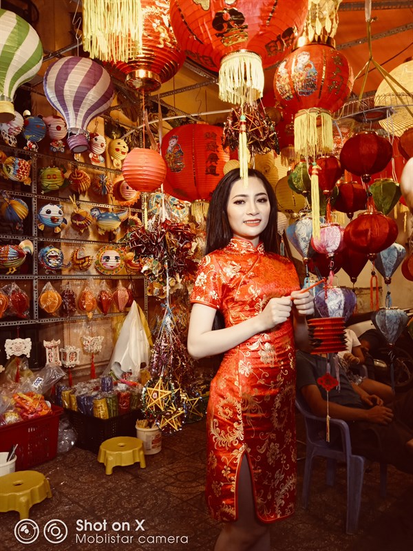 Ngẩn ngơ với Trung thu đầy màu sắc qua bộ ảnh được chụp từ Mobiistar X