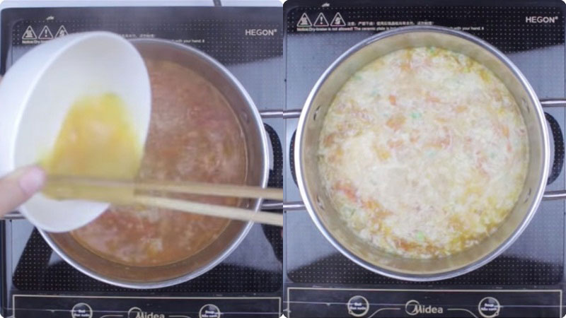Canh đã sôi, cho phần trứng đã trộn đều ở trên vào, vừa đánh đều trứng vừa đổ vào nồi, nêm nếm gia vị cho vừa ăn và tắt bếp.