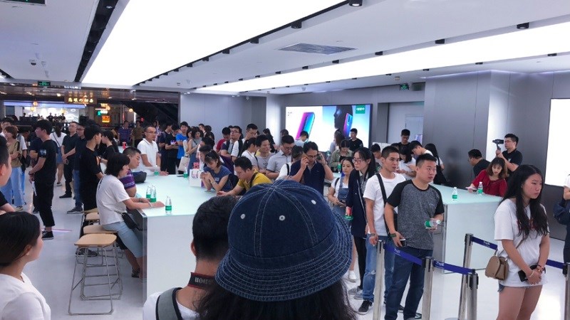 OPPO R17 vô địch ở phân khúc smartphone giá 10.1 - 13.5 triệu đồng OPPO R17 vô địch ở phân khúc smartphone giá 10.1 - 13.5 triệu đồng