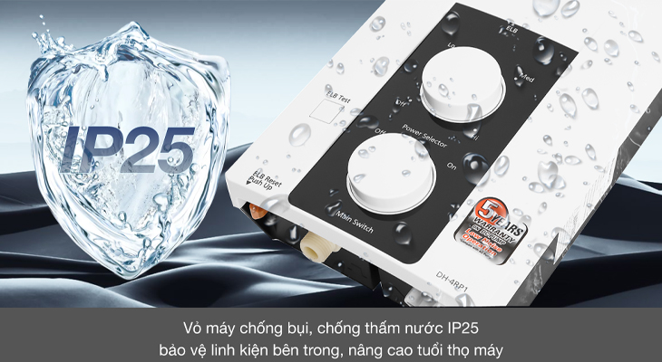 9 tính năng an toàn điện của máy nước nóng Panasonic > Vỏ máy chống tia nước phun đạt chuẩn IP25 trên máy nước nóng Panasonic