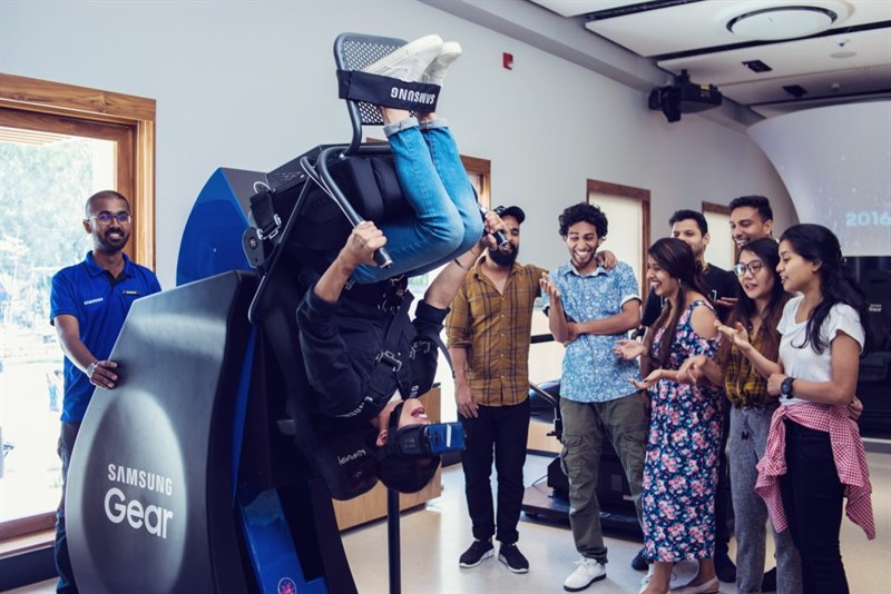 Khu vực trải nghiệm nội dung VR