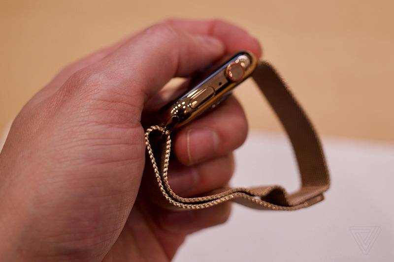 Trên tay Apple Watch Series 4: Lớn hơn và tốt hơn Trên tay Apple Watch Series 4: Lớn hơn và tốt hơn