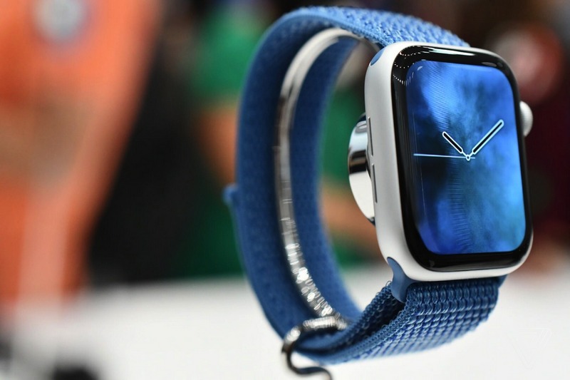 Trên tay Apple Watch Series 4: Lớn hơn và tốt hơn Trên tay Apple Watch Series 4: Lớn hơn và tốt hơn