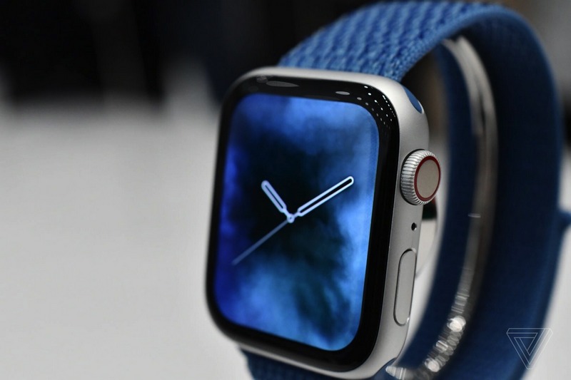 Trên tay Apple Watch Series 4: Lớn hơn và tốt hơn Trên tay Apple Watch Series 4: Lớn hơn và tốt hơn