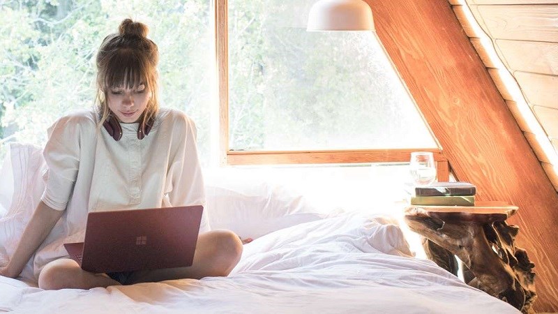 Microsoft Surface Laptop 2 lộ ảnh render trước ngày ra mắt 2/10 Microsoft Surface Laptop 2 lộ ảnh render trước ngày ra mắt 2/10